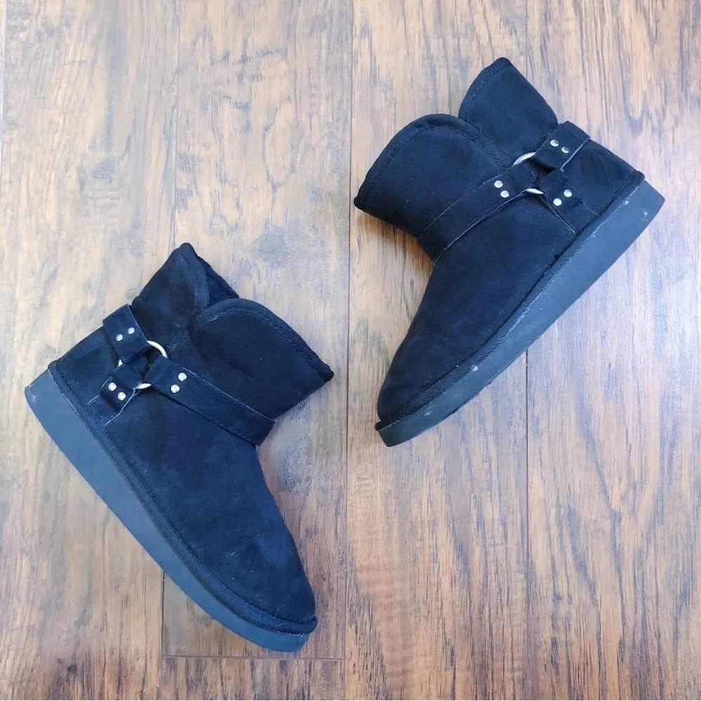 Arizona • faux shearling ankle booties black suede fur harness short low Y2K